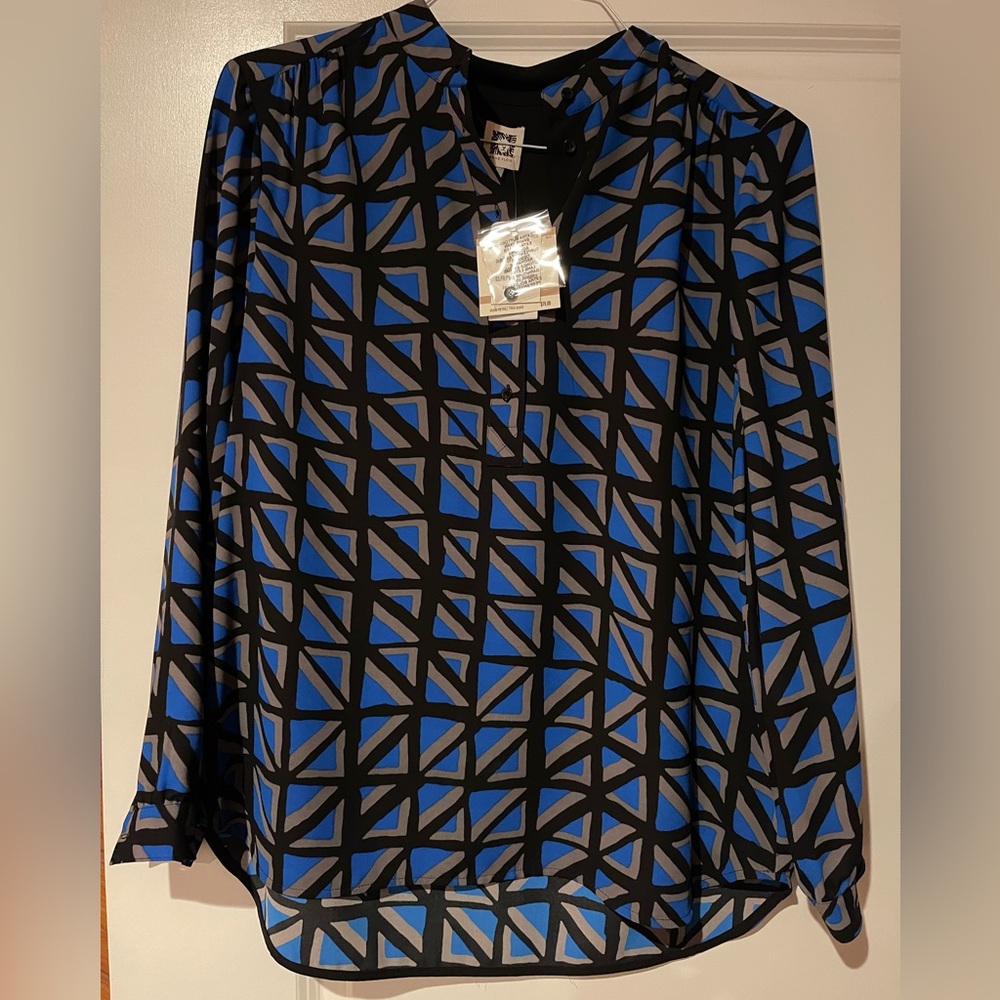 NWT AK Blouse